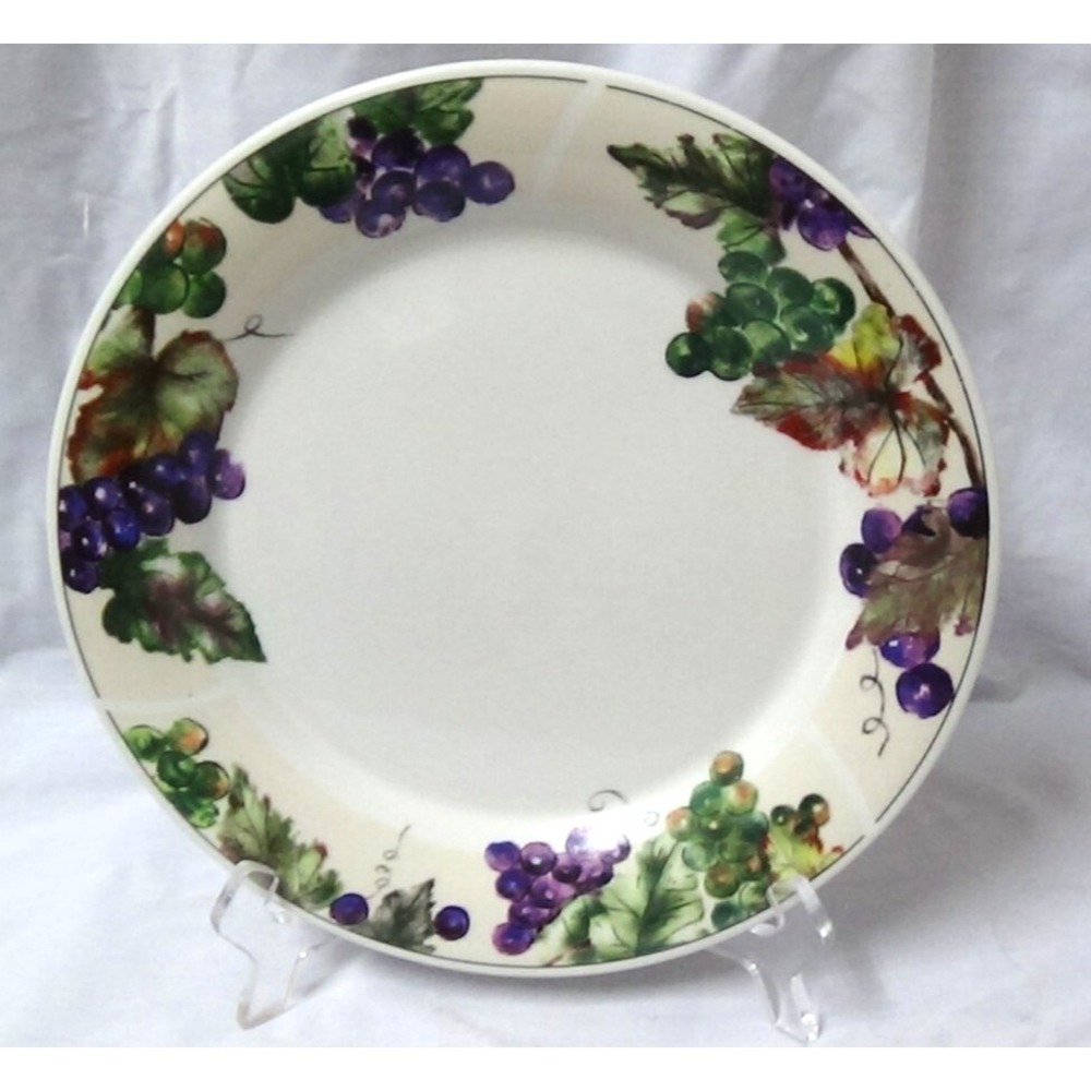 Grapevine Dinner Plate Purple Grape Oneida 10.50" Across #191D